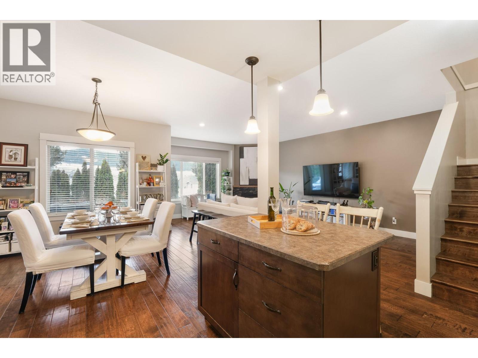 6635 Tronson Road Unit# 8, Vernon, British Columbia  V1H 2K4 - Photo 1 - 10398158