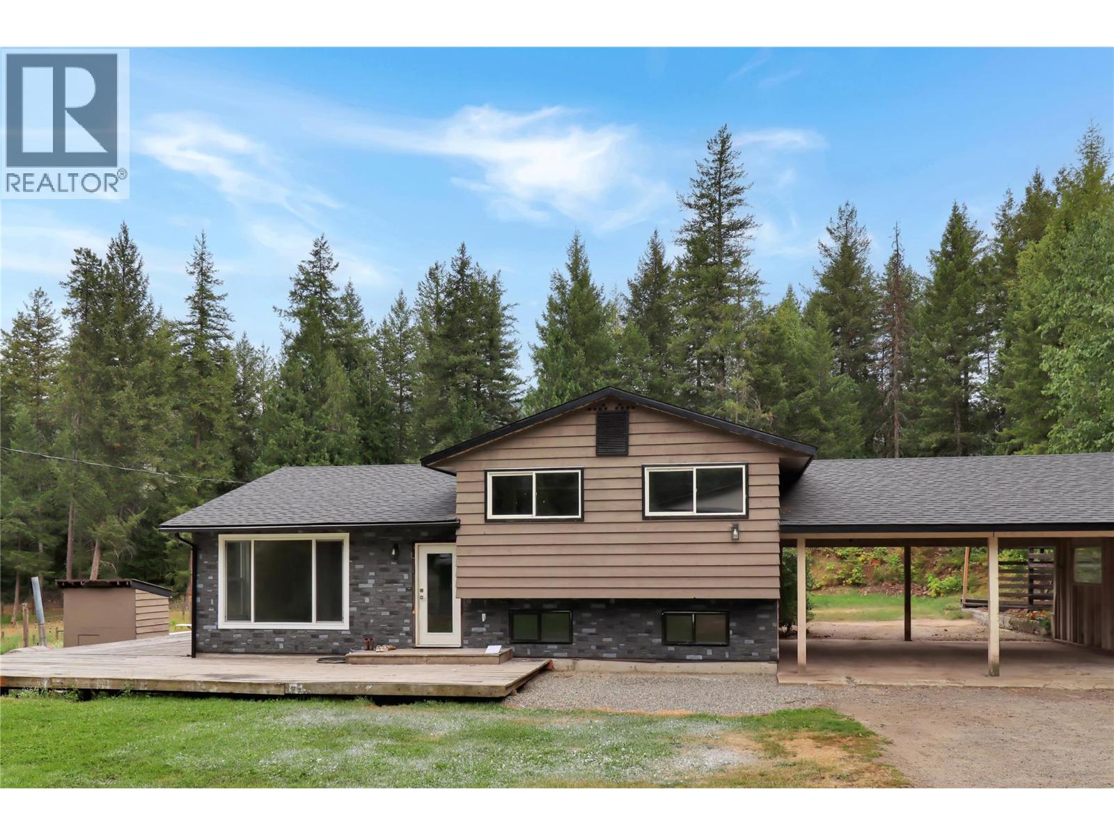 208 Schmidt Road, Clearwater, British Columbia  V0E 1N2 - Photo 1 - 10398462