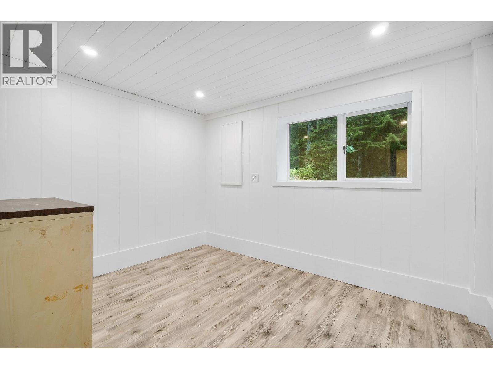 2227 Allshouse Road, Summit Lake, British Columbia  V0G 1R1 - Photo 11 - 10398454