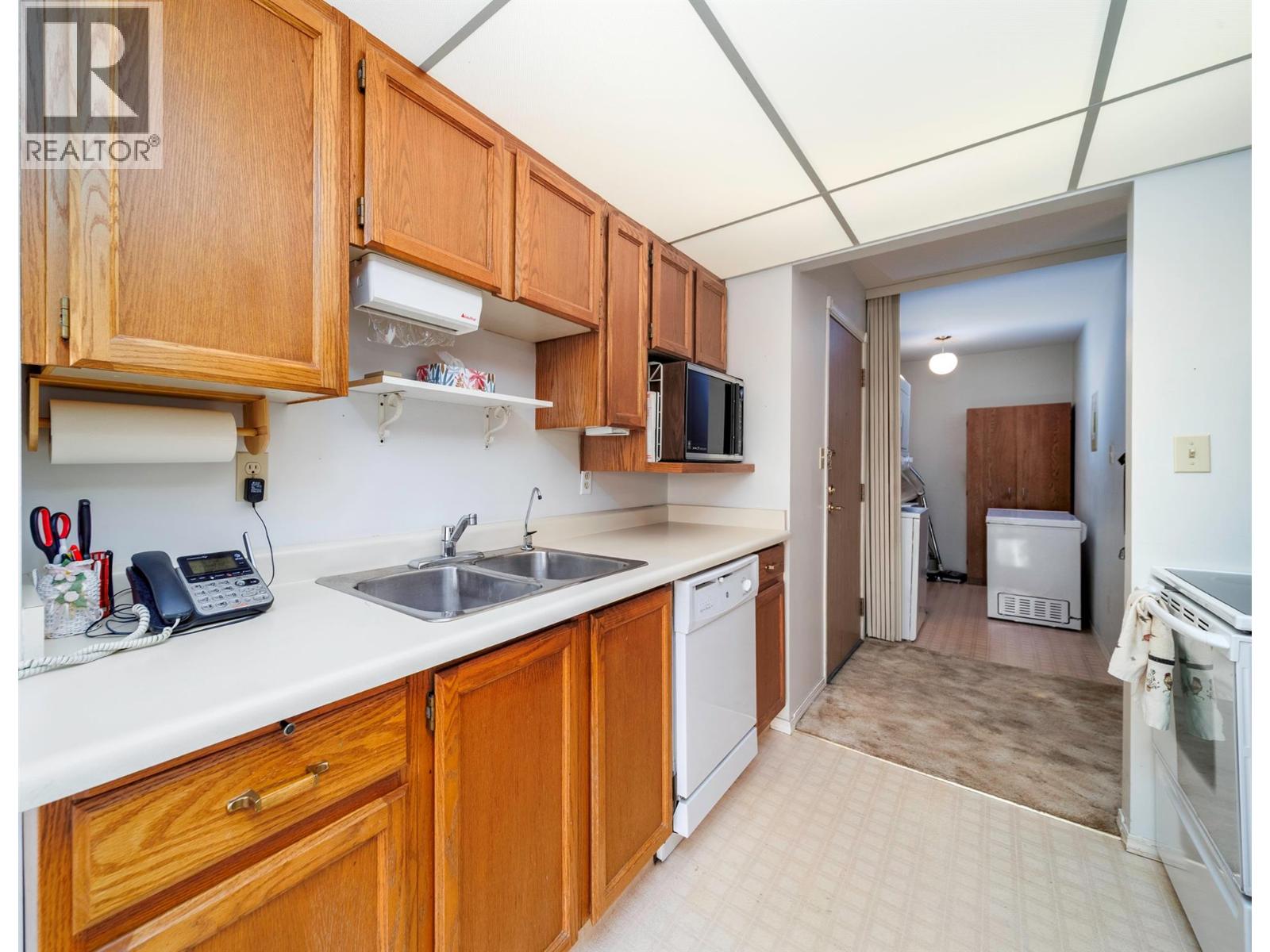 575 Sutherland Avenue Unit# 316, Kelowna, British Columbia  V1Y 8V1 - Photo 4 - 10383428
