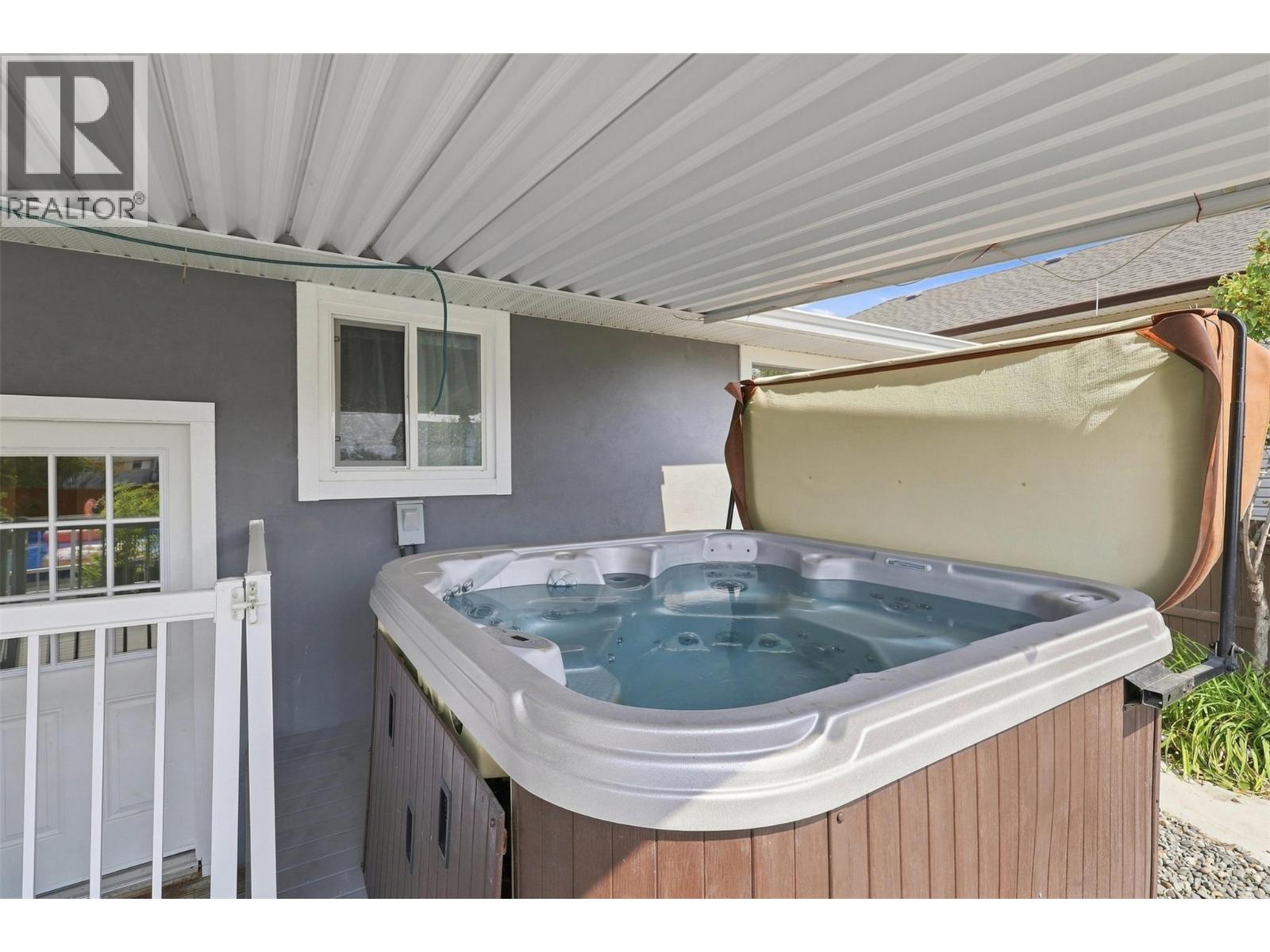1827 Parkcrest Avenue, Kamloops, British Columbia  V2B 4W8 - Photo 22 - 10398475