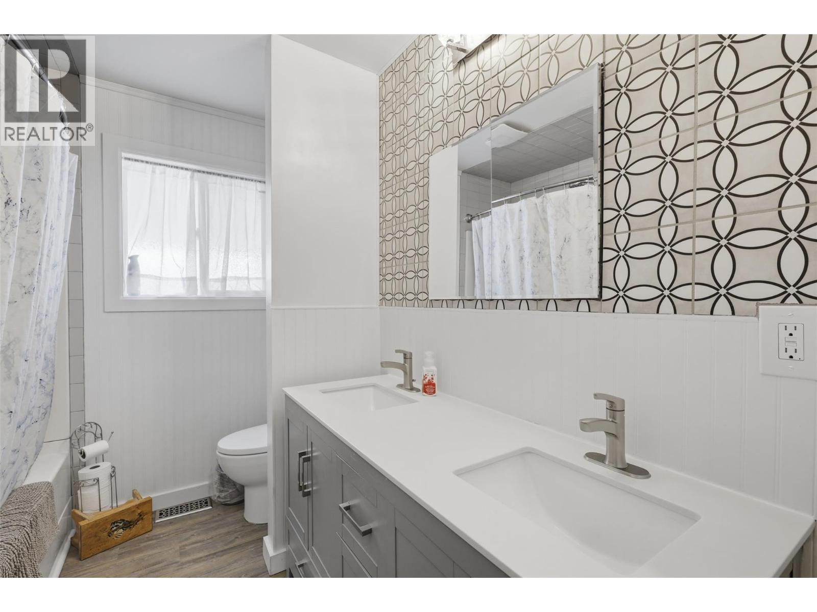 1827 Parkcrest Avenue, Kamloops, British Columbia  V2B 4W8 - Photo 37 - 10398475