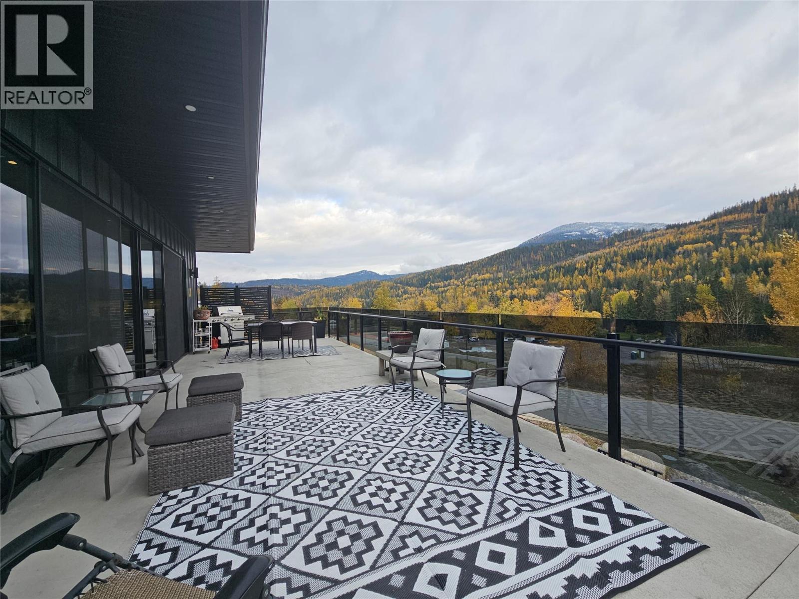 941 Redstone Drive, Rossland, British Columbia  V0G 1Y0 - Photo 18 - 10398000