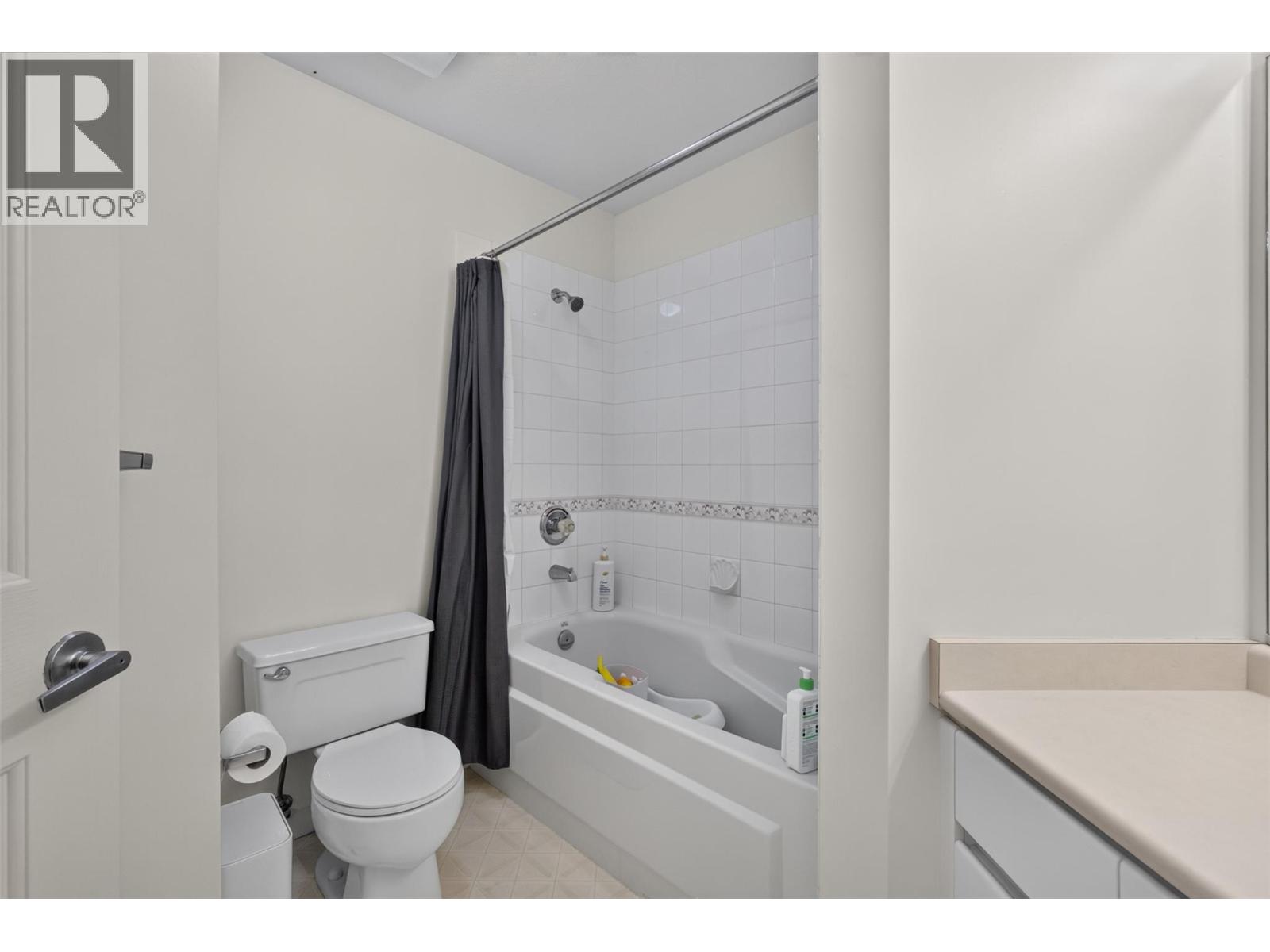 2350 Stillingfleet Road Unit# 205, Kelowna, British Columbia  V1W 3X9 - Photo 18 - 10397823