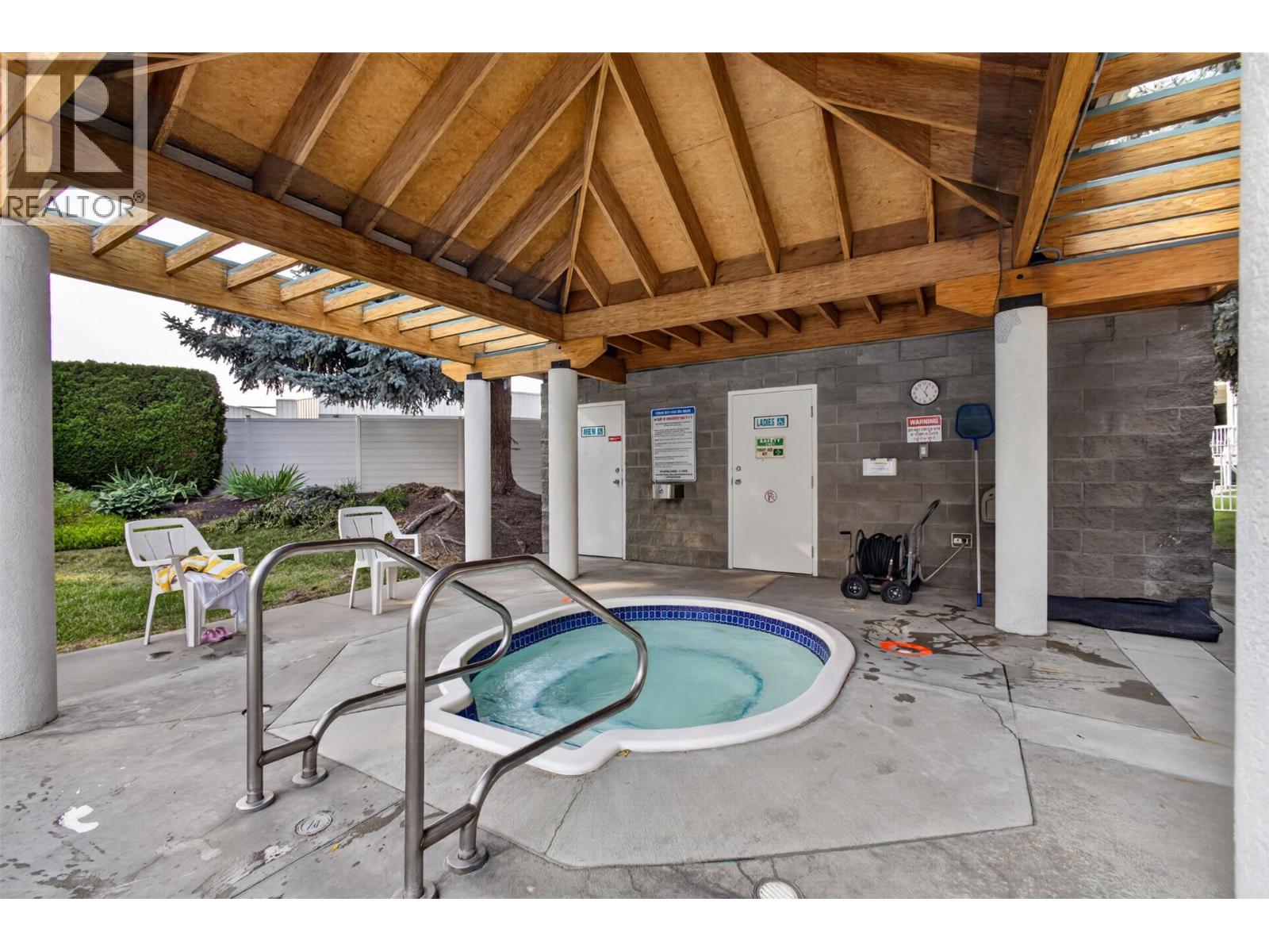 2350 Stillingfleet Road Unit# 205, Kelowna, British Columbia  V1W 3X9 - Photo 25 - 10397823