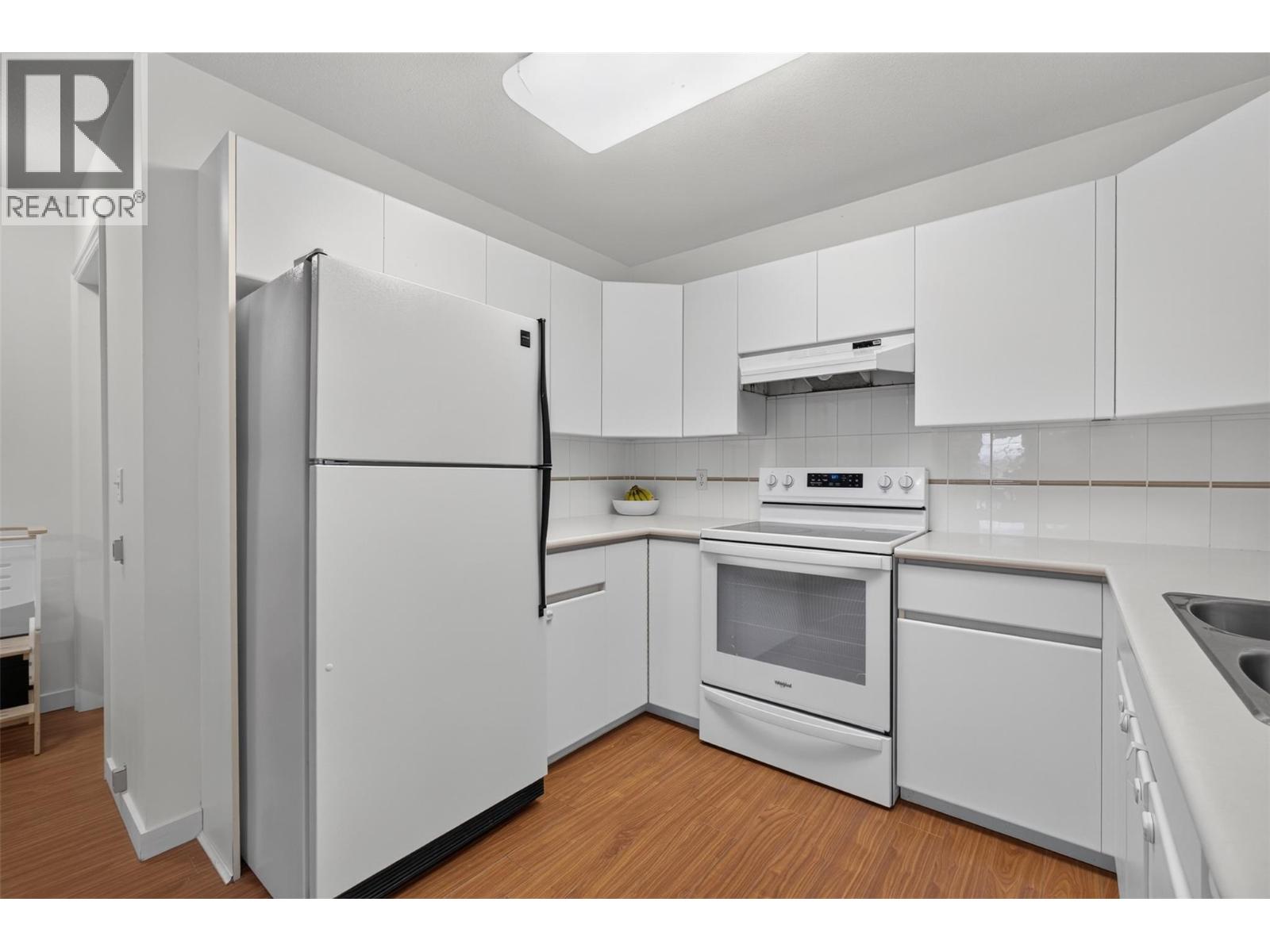 2350 Stillingfleet Road Unit# 205, Kelowna, British Columbia  V1W 3X9 - Photo 9 - 10397823