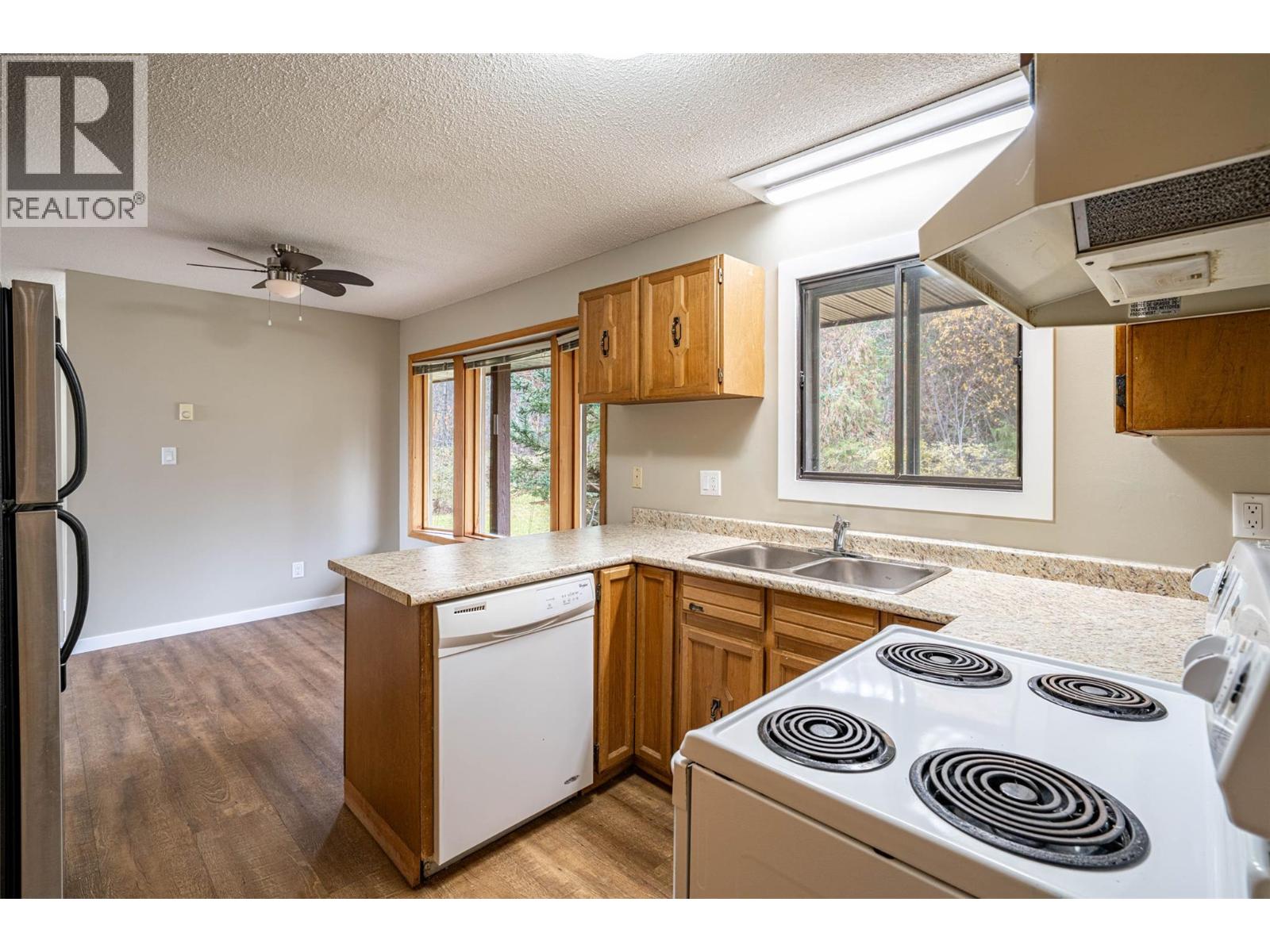 4358 Chamberlaine Road, Spallumcheen, British Columbia  V4Y 0M1 - Photo 19 - 10398457