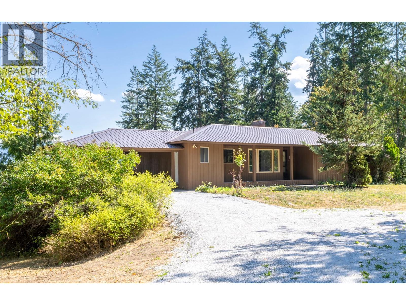4358 Chamberlaine Road, Spallumcheen, British Columbia  V4Y 0M1 - Photo 2 - 10398457