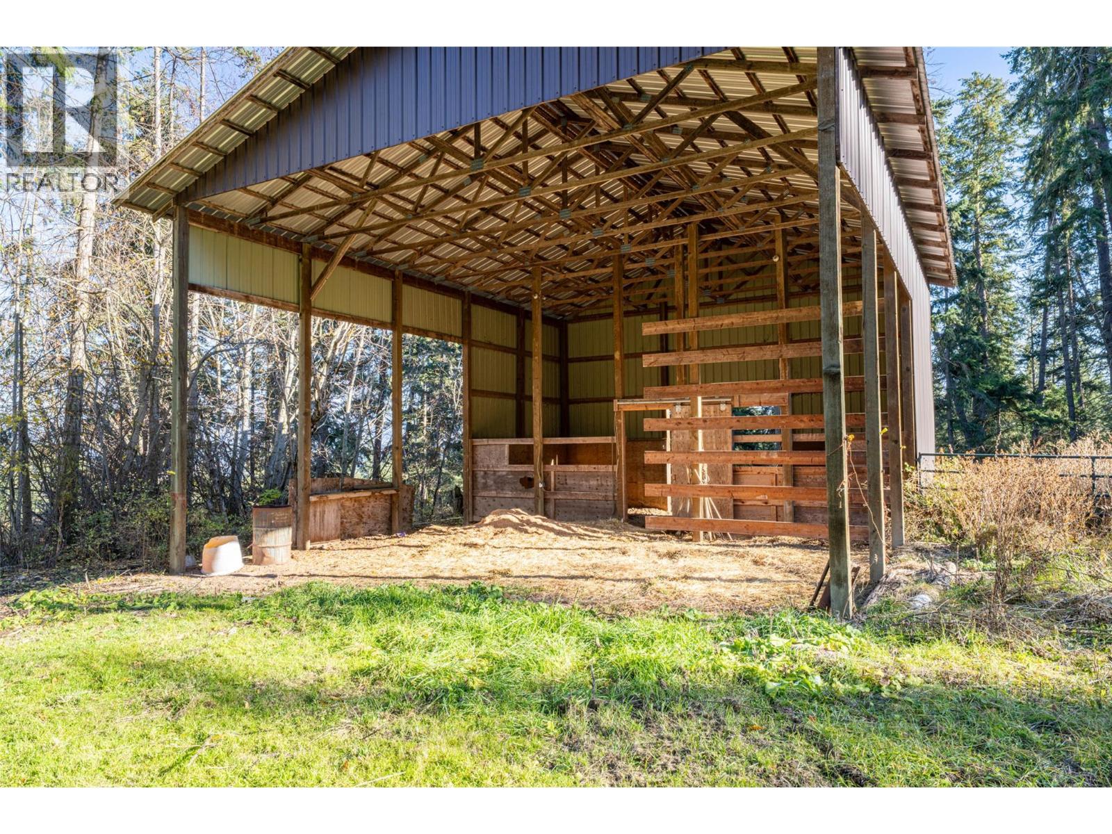 4358 Chamberlaine Road, Spallumcheen, British Columbia  V4Y 0M1 - Photo 63 - 10398457