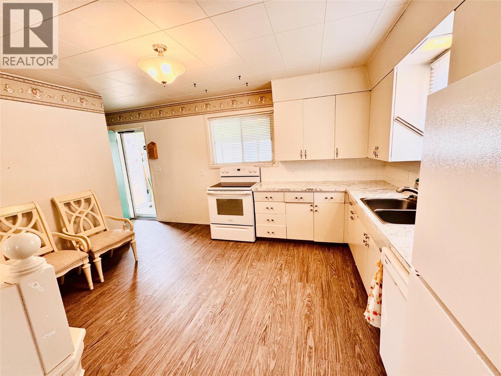 2019 66th Avenue, Grand Forks, British Columbia  V0H 1H0 - Photo 15 - 10398354