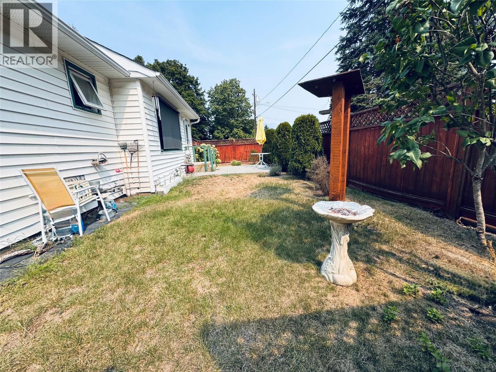 2019 66th Avenue, Grand Forks, British Columbia  V0H 1H0 - Photo 3 - 10398354