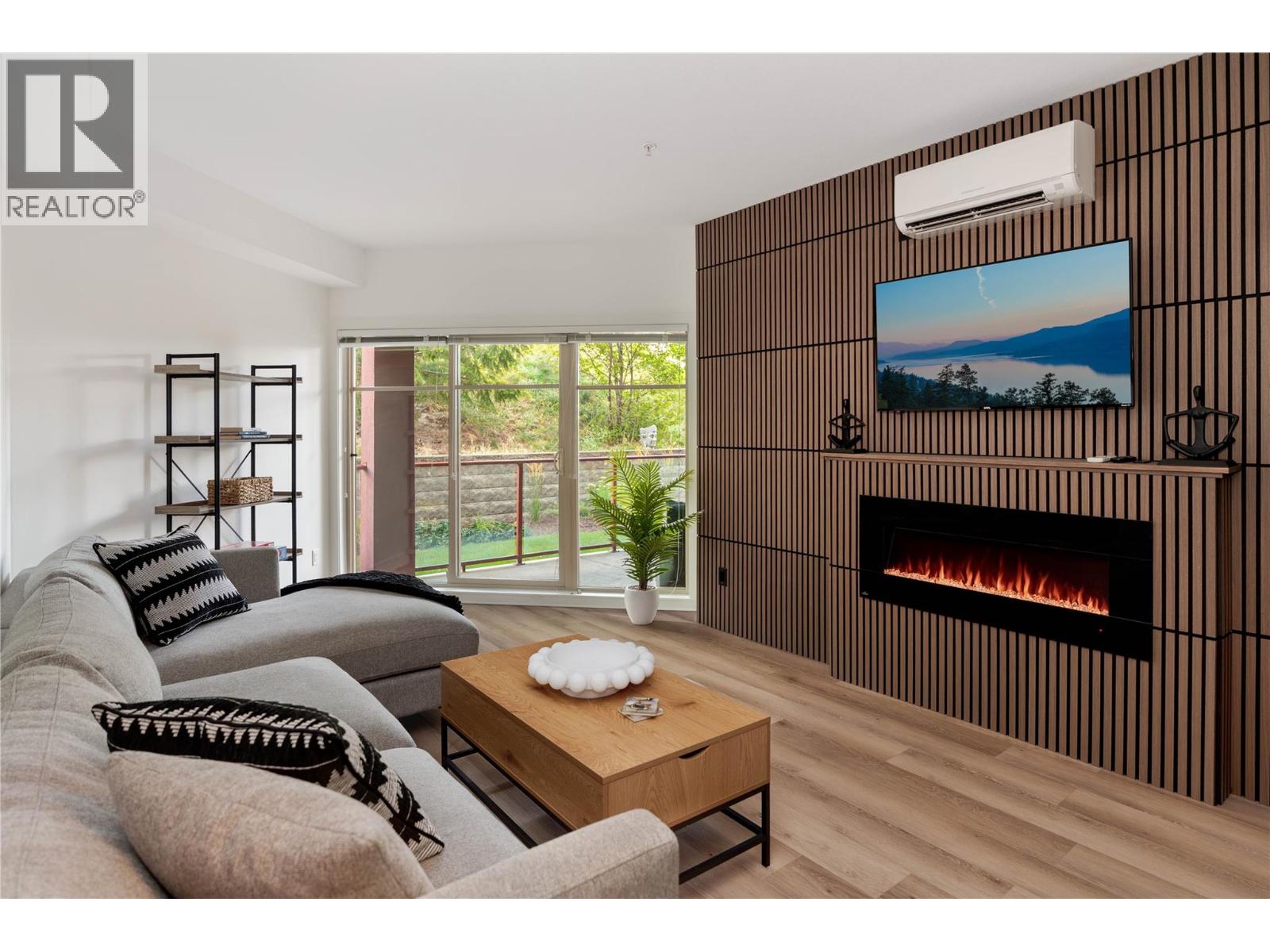 3229 Skyview Lane Unit# 208, West Kelowna, British Columbia  V4T 3J3 - Photo 2 - 10398058