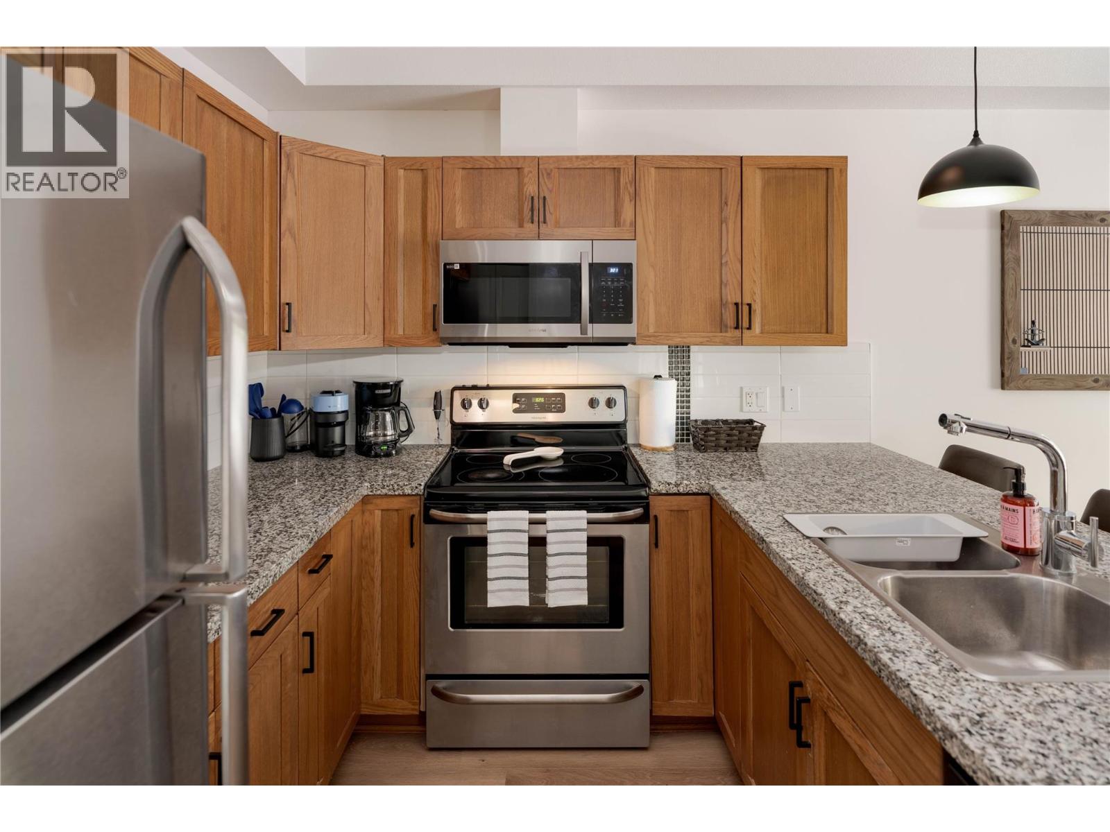 3229 Skyview Lane Unit# 208, West Kelowna, British Columbia  V4T 3J3 - Photo 5 - 10398058