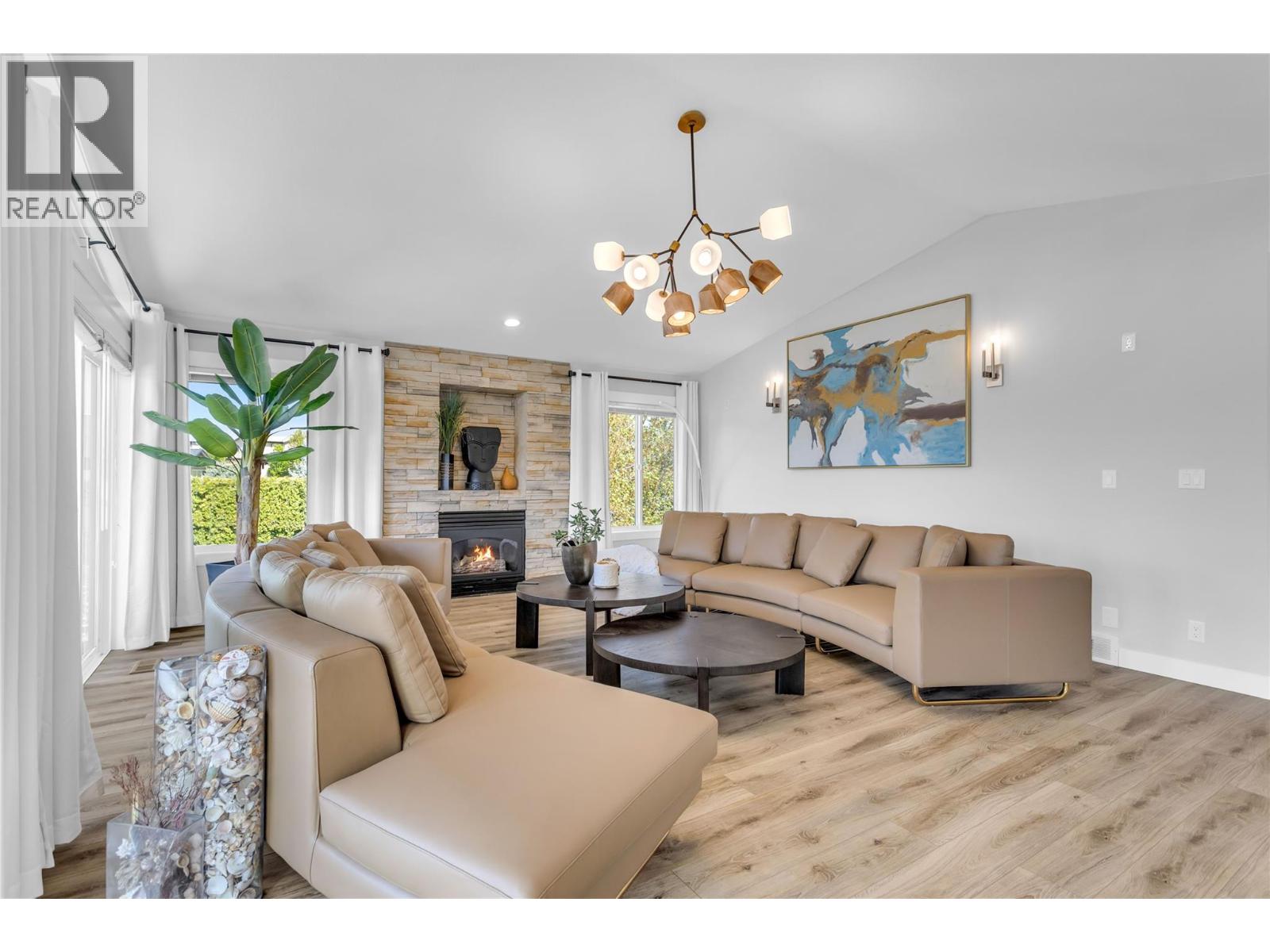4325 Takla Road, Kelowna, British Columbia  V1W 3C4 - Photo 11 - 10398360