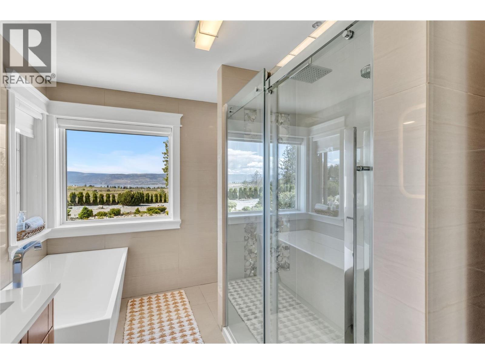 4325 Takla Road, Kelowna, British Columbia  V1W 3C4 - Photo 31 - 10398360
