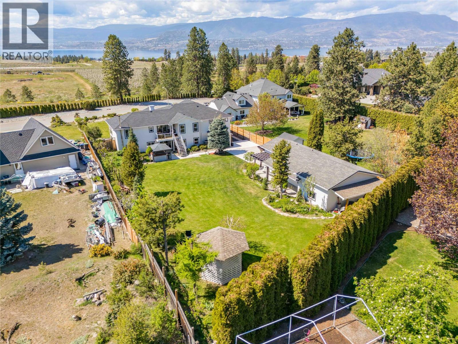 4325 Takla Road, Kelowna, British Columbia  V1W 3C4 - Photo 4 - 10398360