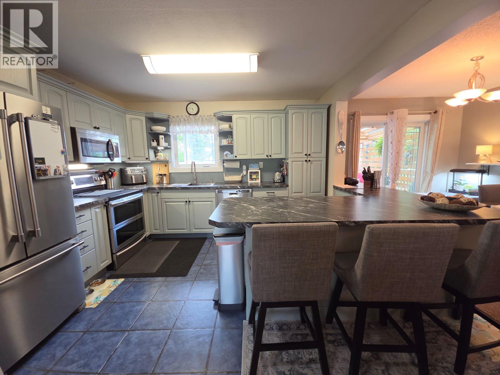 144 Chamberlain Crescent, Tumbler Ridge, British Columbia  V0C 2W0 - Photo 19 - 10398353