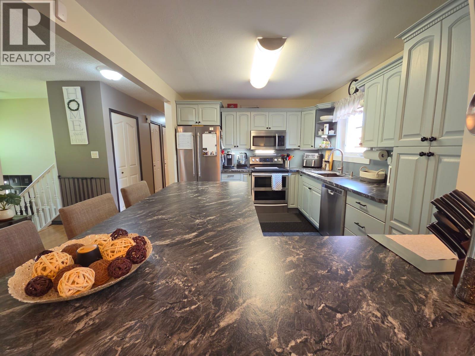 144 Chamberlain Crescent, Tumbler Ridge, British Columbia  V0C 2W0 - Photo 20 - 10398353