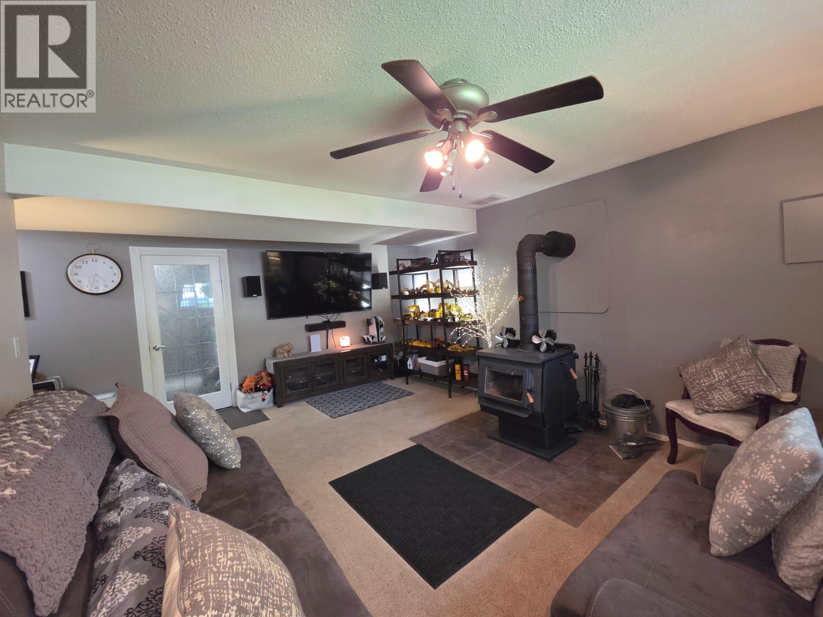 144 Chamberlain Crescent, Tumbler Ridge, British Columbia  V0C 2W0 - Photo 49 - 10398353