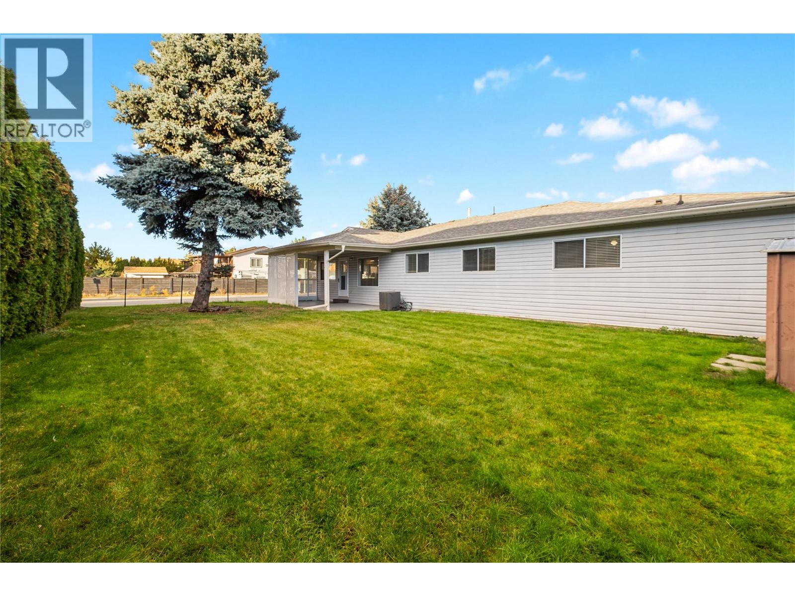 970 Keyes Court, Rutland, British Columbia  V1X 7C8 - Photo 6 - 10398499