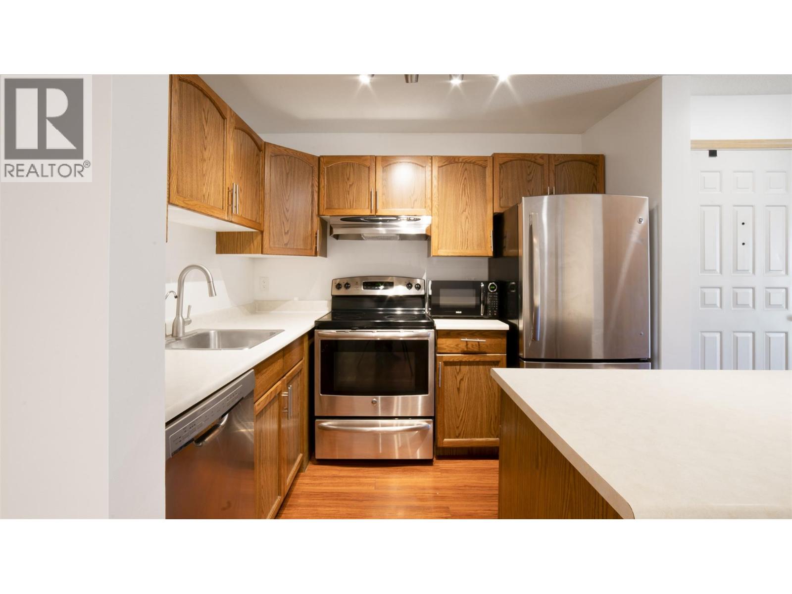735 Cook Road Unit# 208d, Kelowna, British Columbia  V1W 3G6 - Photo 7 - 10398493