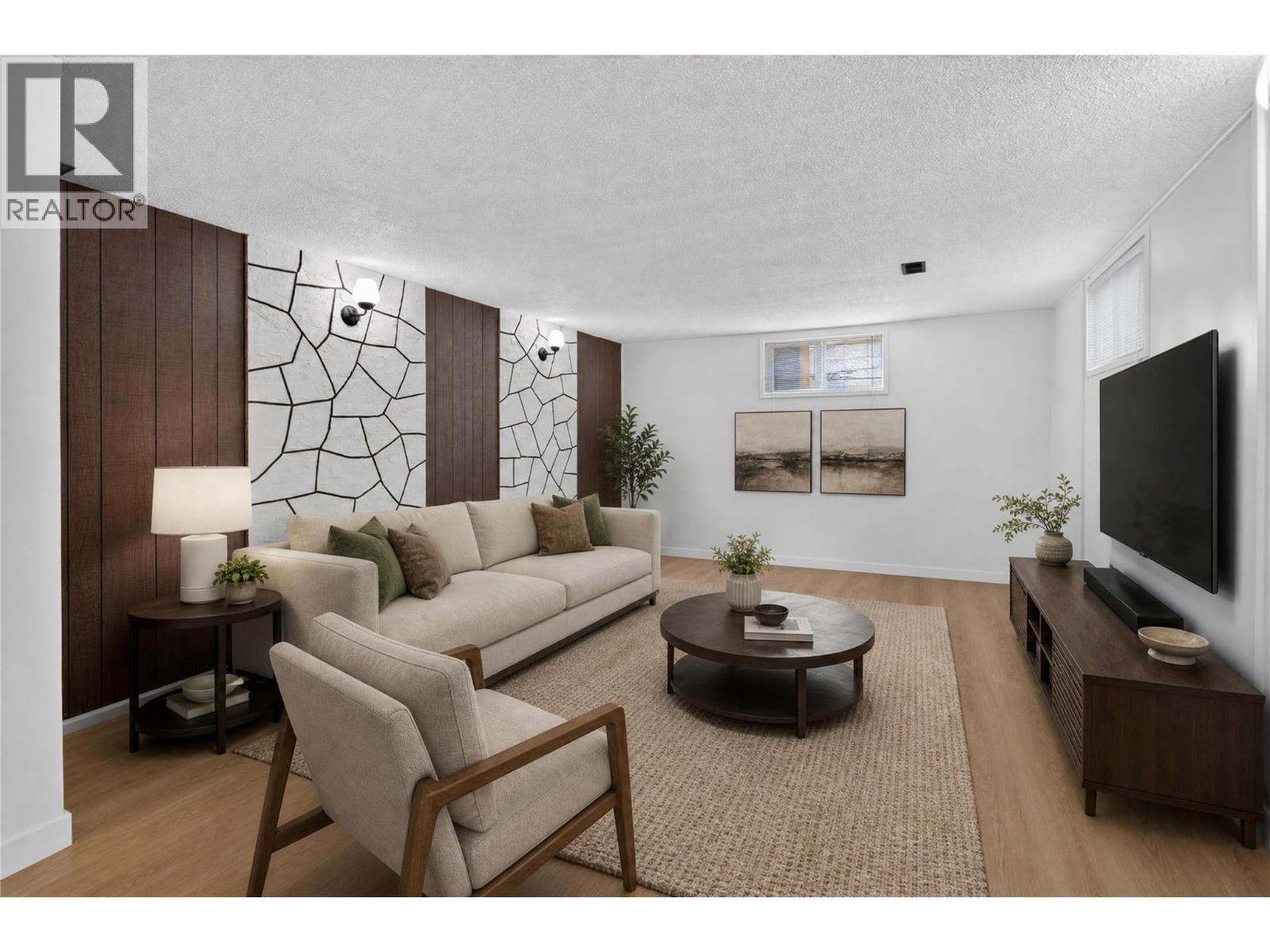 2470 Mckenzie Street, Penticton, British Columbia  V2A 6H7 - Photo 19 - 10398288