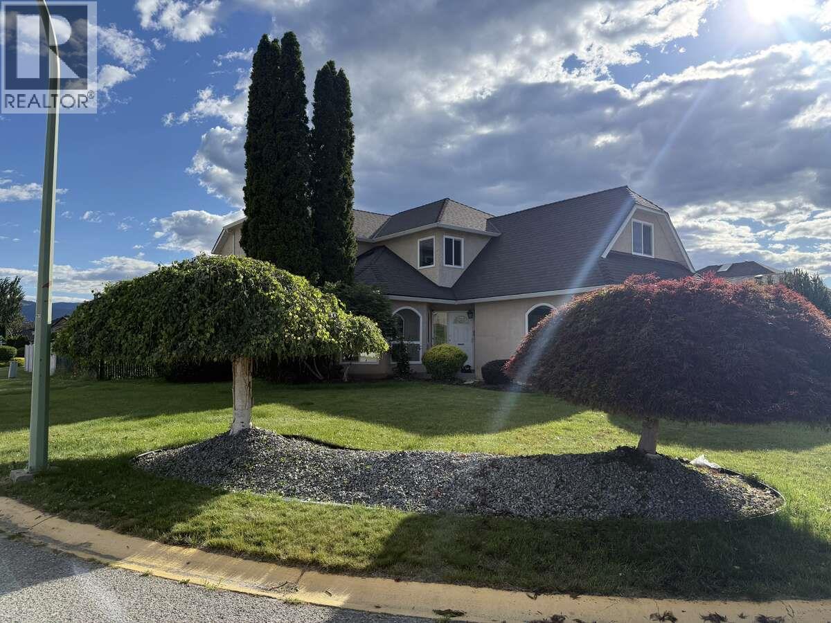 877 Springside Court, Kelowna, British Columbia  V1W 3L8 - Photo 4 - 10398507