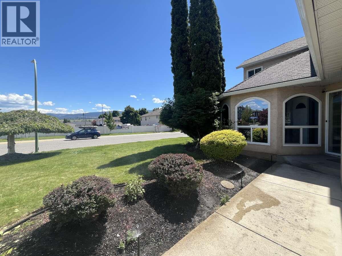877 Springside Court, Kelowna, British Columbia  V1W 3L8 - Photo 47 - 10398507