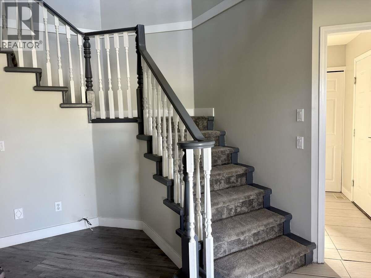877 Springside Court, Kelowna, British Columbia  V1W 3L8 - Photo 9 - 10398507