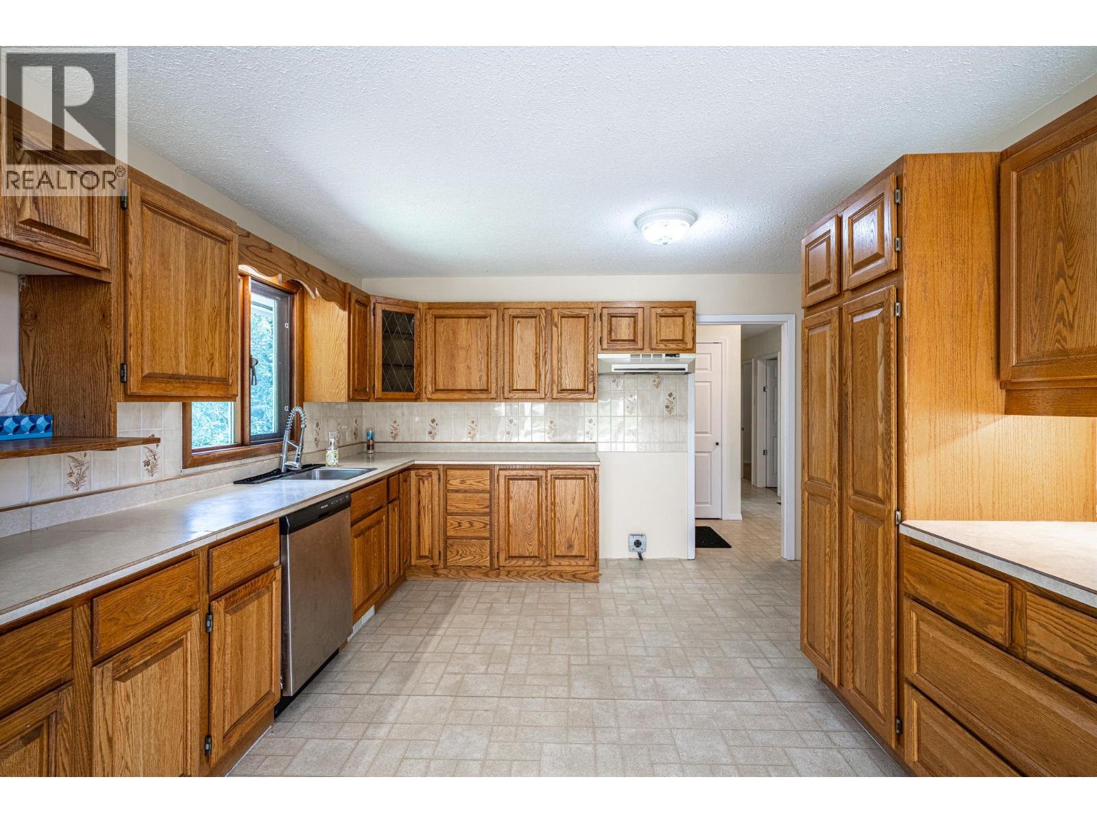 4274 97a Highway, Spallumcheen, British Columbia  V4Y 0S4 - Photo 47 - 10398463