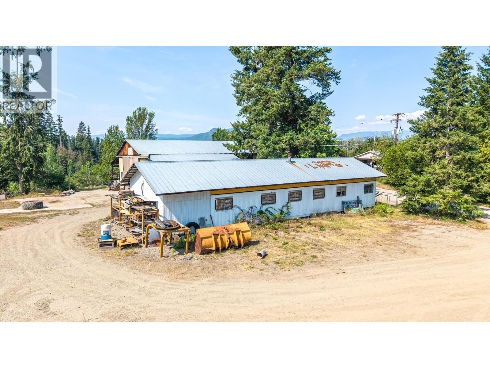 4274 97a Highway, Spallumcheen, British Columbia  V4Y 0S4 - Photo 75 - 10398463