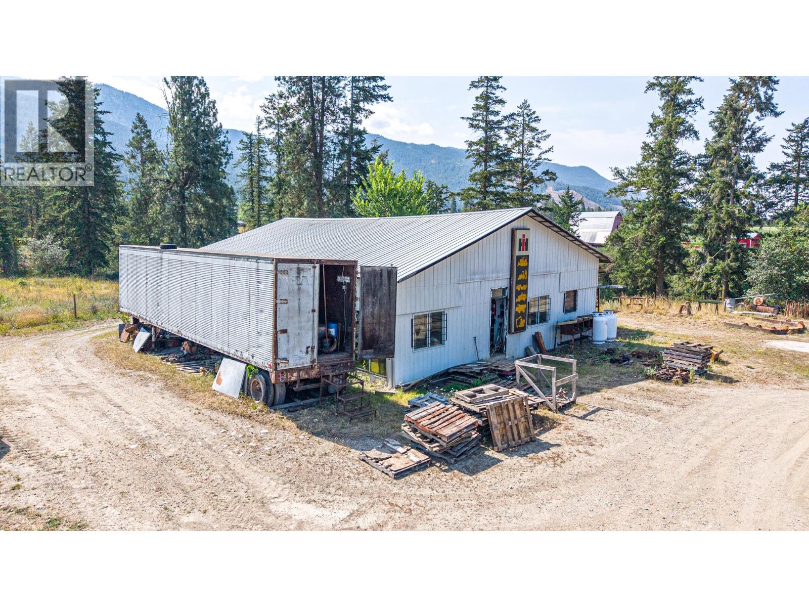 4274 97a Highway, Spallumcheen, British Columbia  V4Y 0S4 - Photo 76 - 10398463