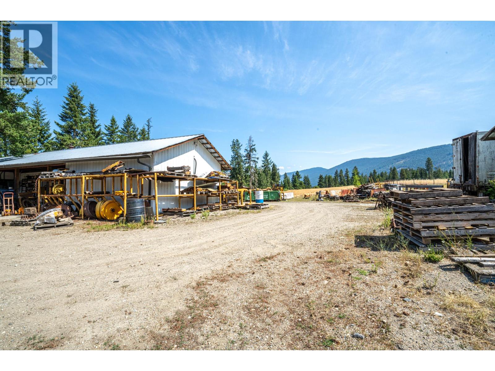 4274 97a Highway, Spallumcheen, British Columbia  V4Y 0S4 - Photo 9 - 10398463