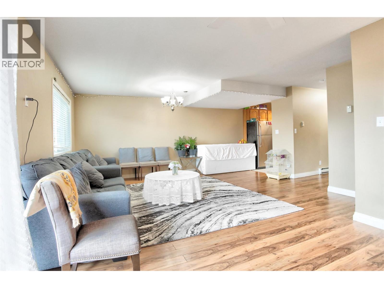 95 Eckhardt Avenue Unit# 203, Penticton, British Columbia  V2A 8L2 - Photo 3 - 10398505