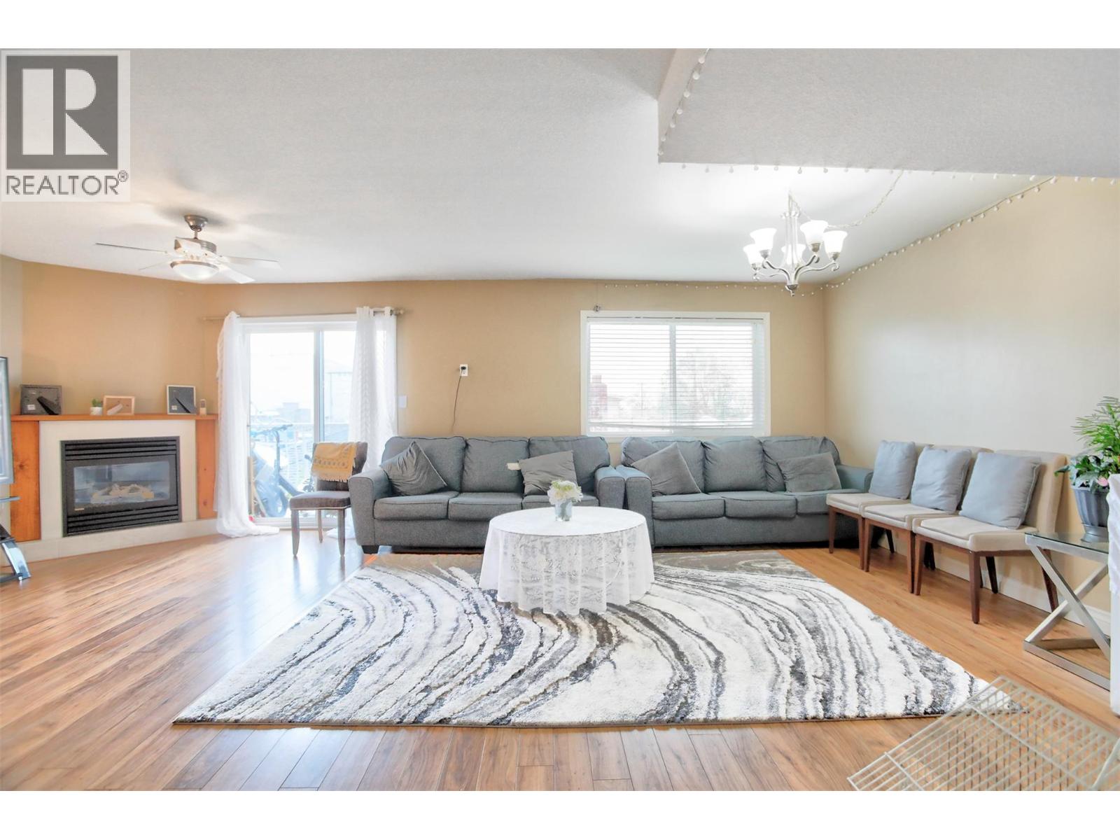 95 Eckhardt Avenue Unit# 203, Penticton, British Columbia  V2A 8L2 - Photo 4 - 10398505