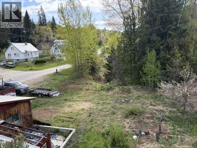 1755 Cook Avenue, Rossland, British Columbia  V0G 1Y0 - Photo 6 - 10398513