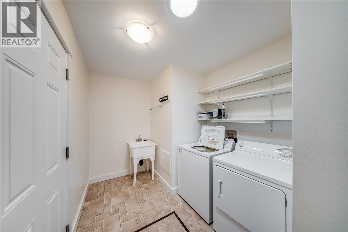 4200 Grandview Drive Unit# 131, Castlegar, British Columbia  V1N 4X6 - Photo 32 - 10398456