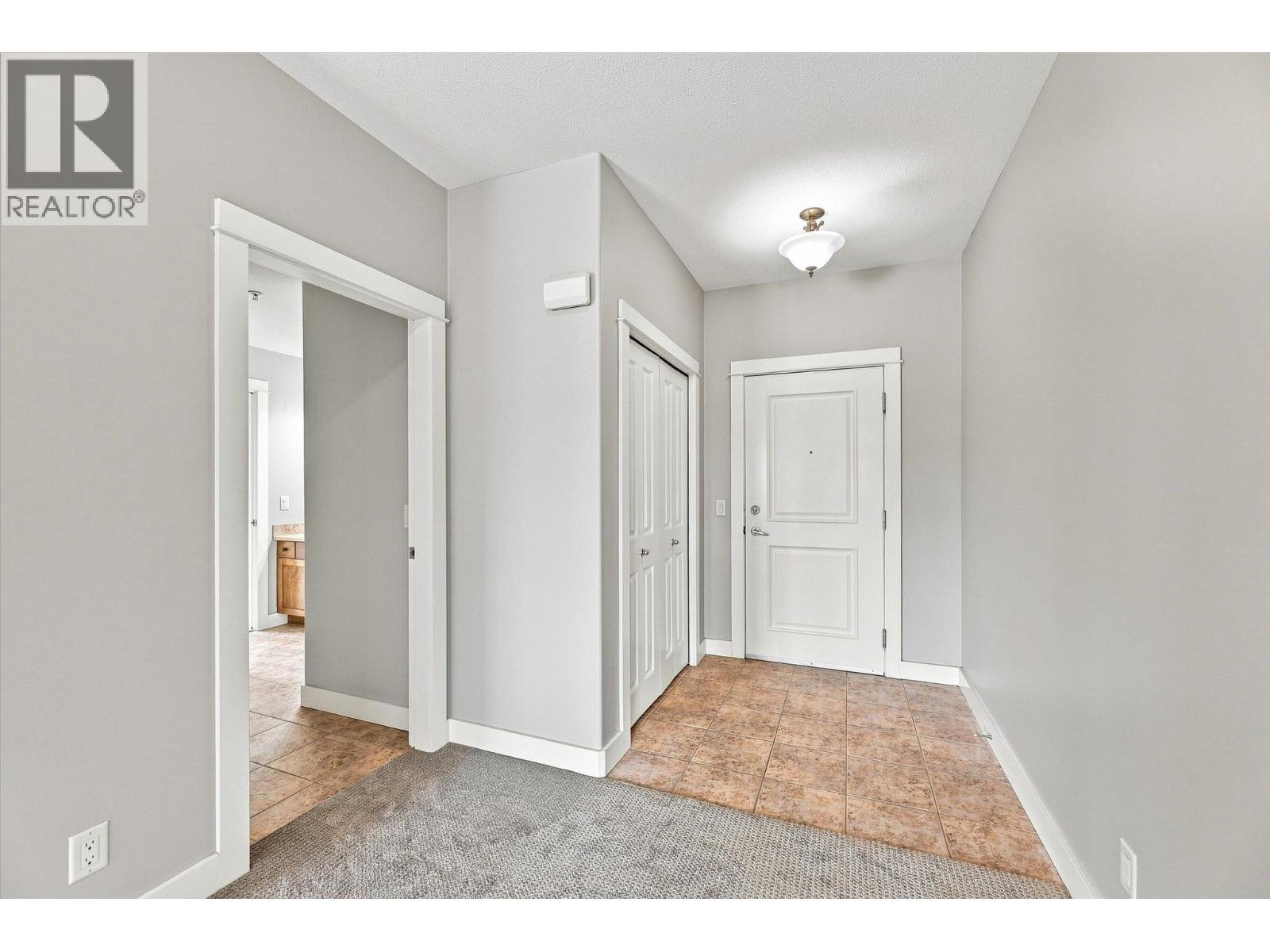2551 Shoreline Drive Unit# 318, Lake Country, British Columbia  V4V 2P2 - Photo 4 - 10398359