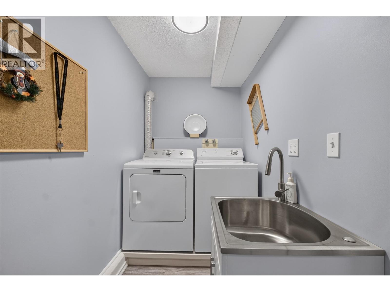 2730 5 Avenue Ne, Salmon Arm, British Columbia  V1E 2K3 - Photo 33 - 10398236