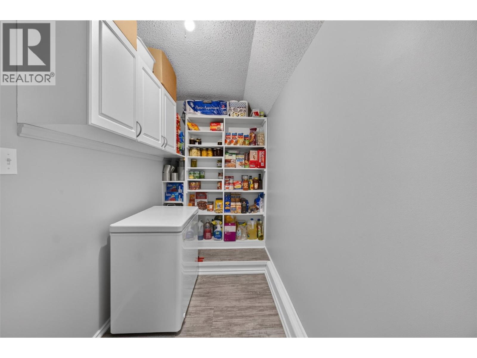 2730 5 Avenue Ne, Salmon Arm, British Columbia  V1E 2K3 - Photo 35 - 10398236