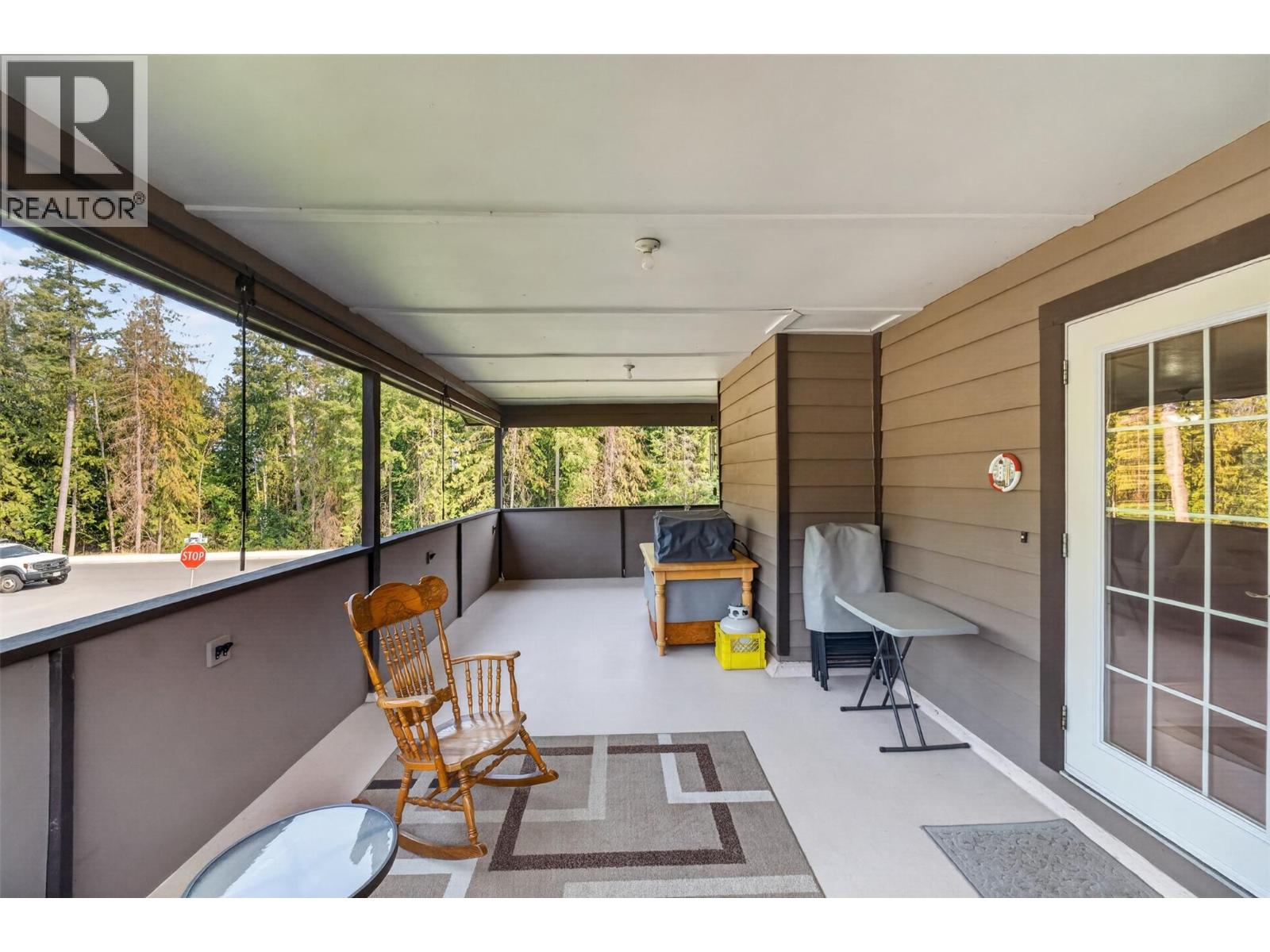 2730 5 Avenue Ne, Salmon Arm, British Columbia  V1E 2K3 - Photo 38 - 10398236