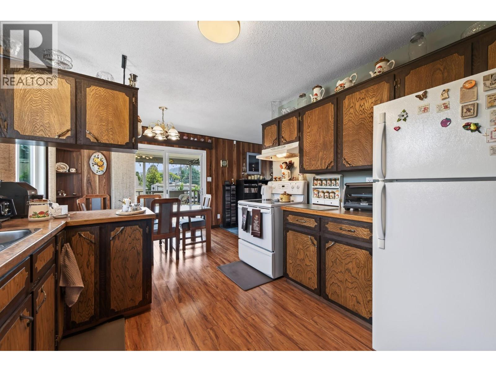 21 Kelso Crescent, Kamloops, British Columbia  V2C 5A1 - Photo 8 - 10398506