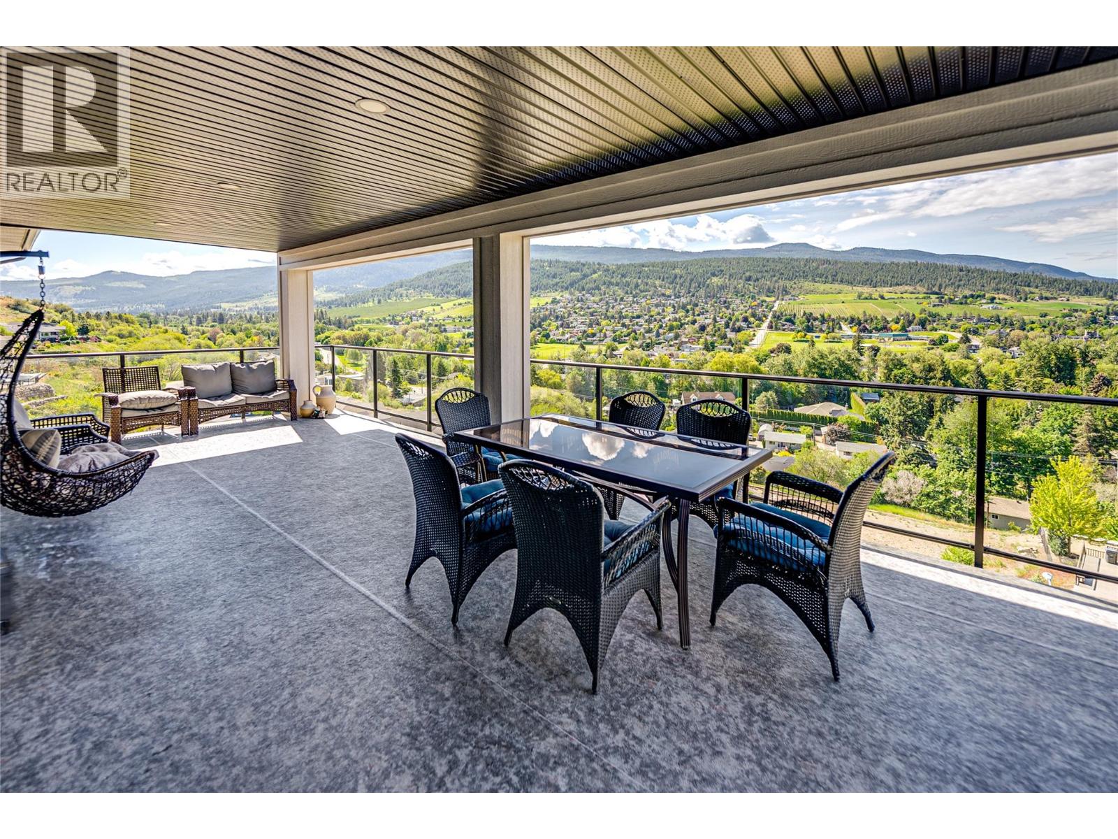 8792 Cortland Place, Coldstream, British Columbia  V1B 4B8 - Photo 17 - 10398519