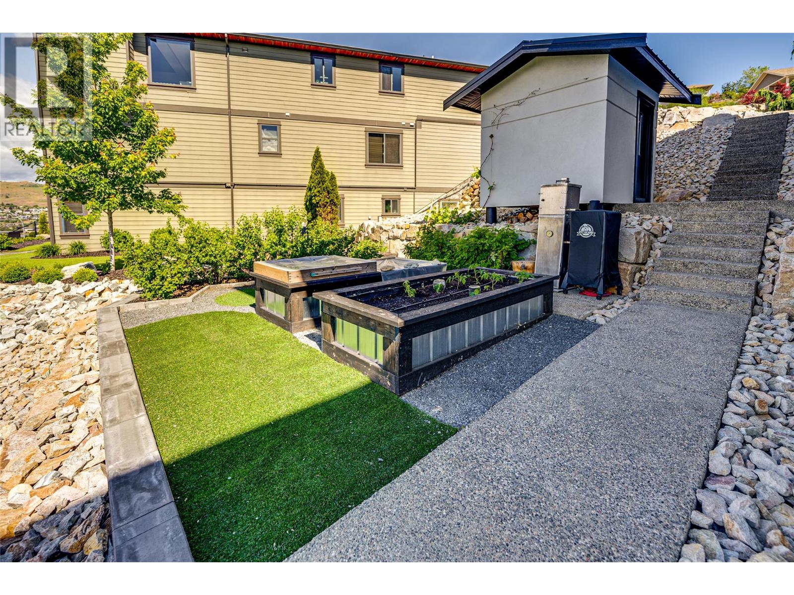 8792 Cortland Place, Coldstream, British Columbia  V1B 4B8 - Photo 92 - 10398519