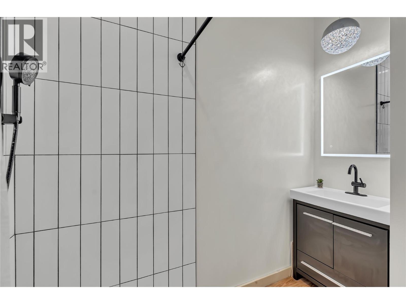 6074 Jackson Crescent Lot# 4, Peachland, British Columbia  V0H 1X4 - Photo 10 - 10398470