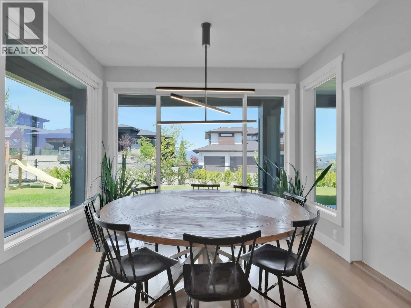 550 Barra Lane, Kelowna, British Columbia  V1P 1T3 - Photo 11 - 10398533