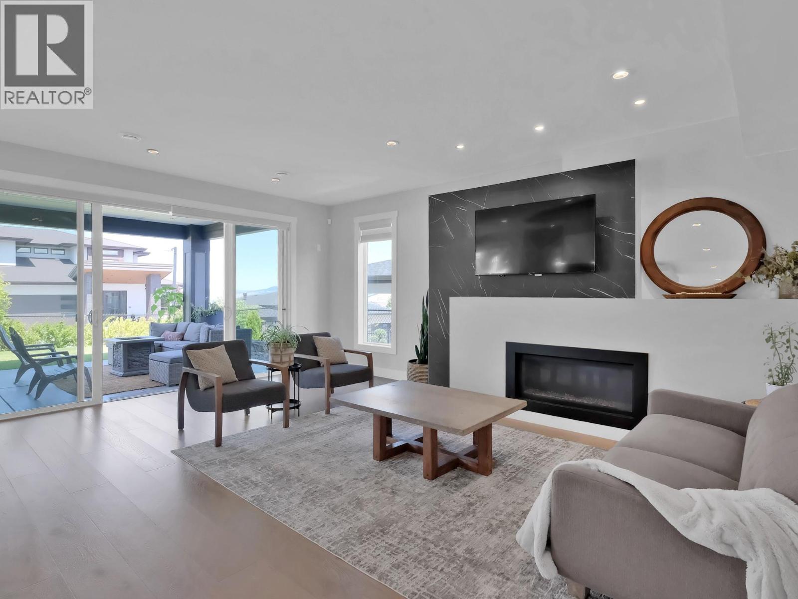 550 Barra Lane, Kelowna, British Columbia  V1P 1T3 - Photo 14 - 10398533