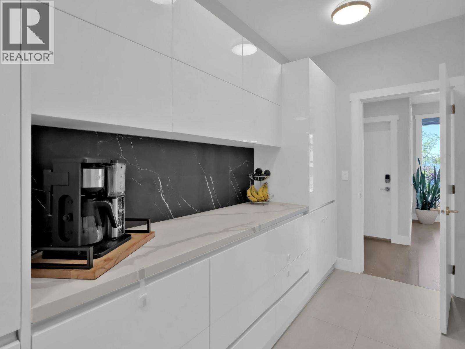 550 Barra Lane, Kelowna, British Columbia  V1P 1T3 - Photo 18 - 10398533