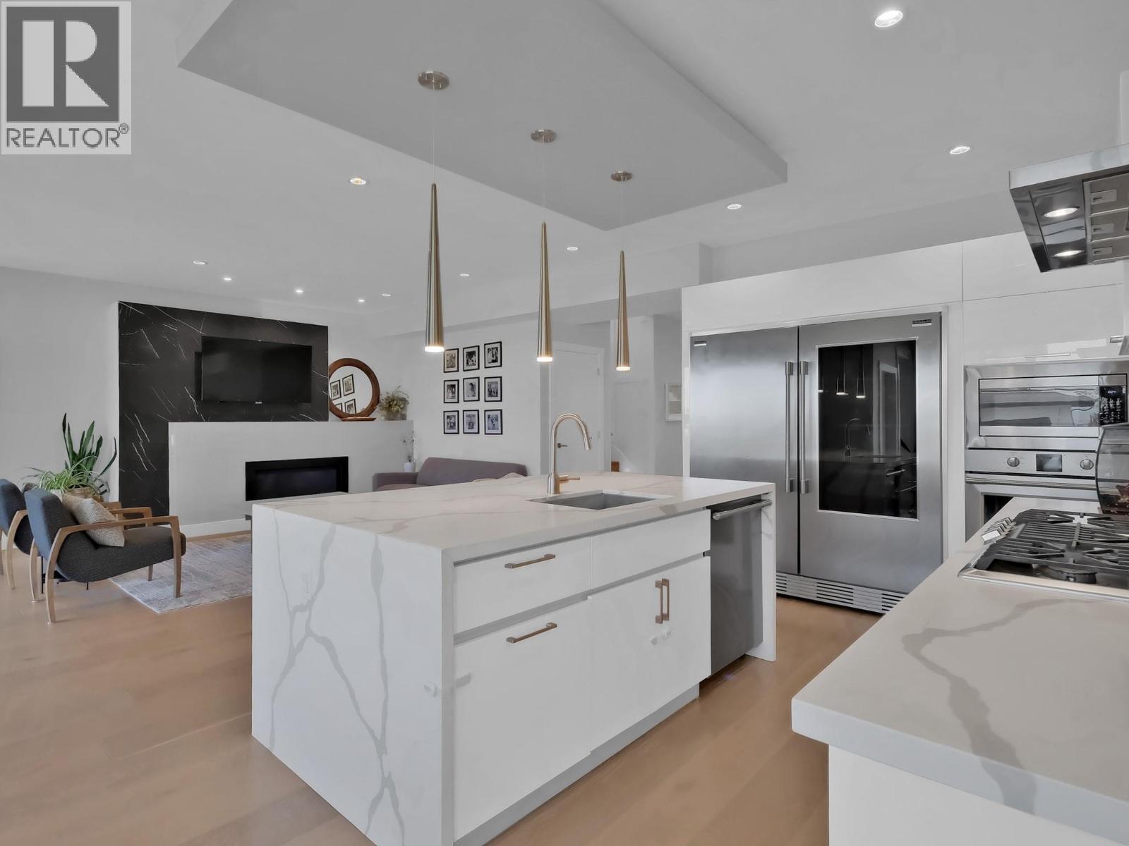 550 Barra Lane, Kelowna, British Columbia  V1P 1T3 - Photo 9 - 10398533