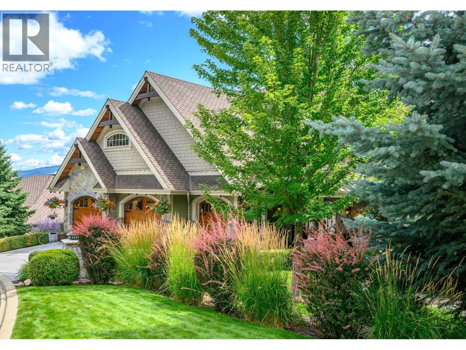 602 Falcon Point Way, Vernon, British Columbia  V1H 2H7 - Photo 4 - 10398517